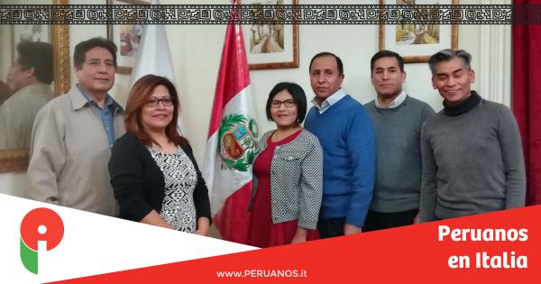 Cancillería premia a peruana en Turín por promover el Quechua - Peruanos en Italia